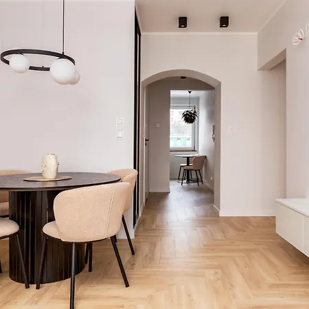 Unruga 2-bedroom Appartamento *