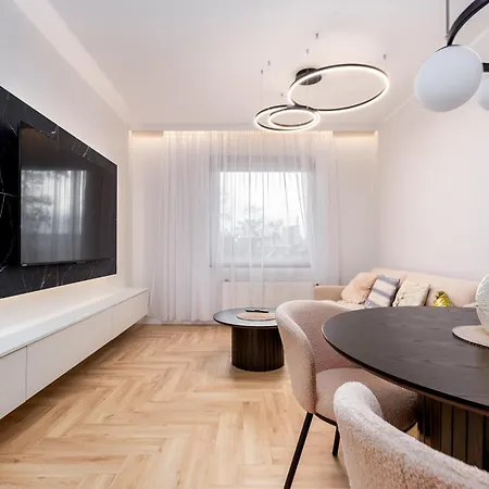 Unruga 2-bedroom *